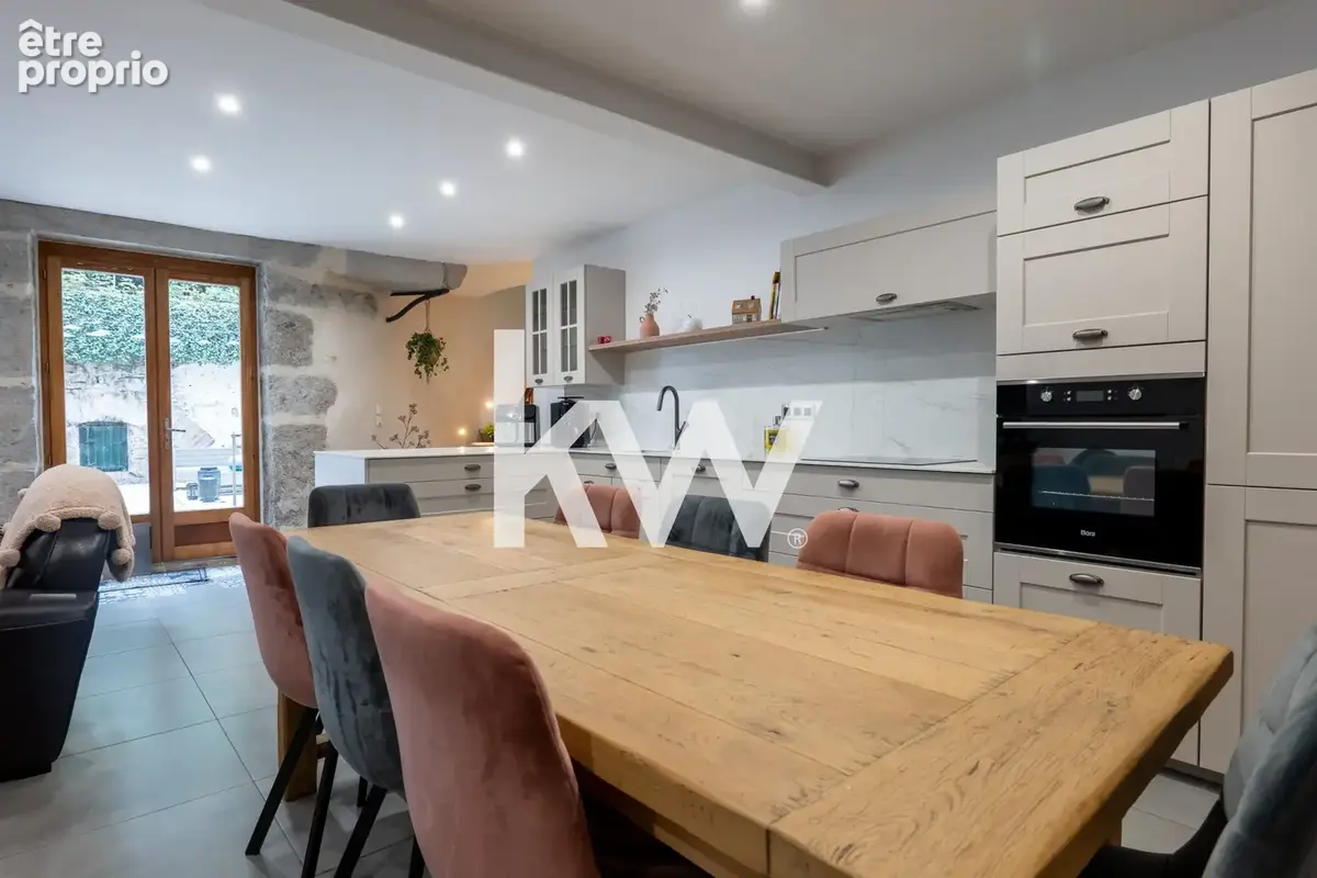 Appartement 134 m² à Roche-La-Moliere  - photo 5
