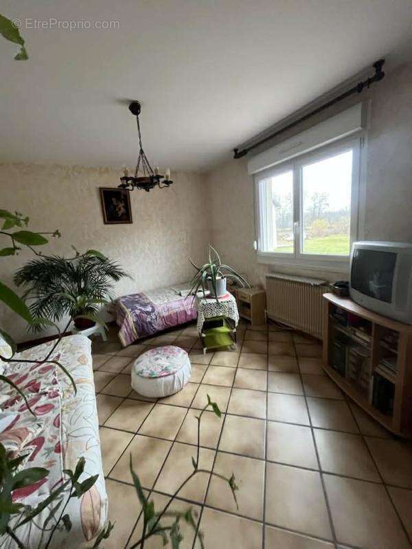 Maison à FROIDETERRE