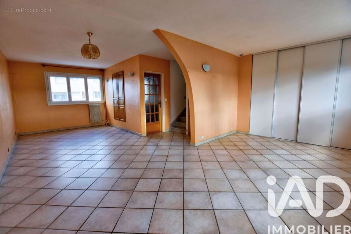 Photo 2 - Maison à CHAMPCUEIL