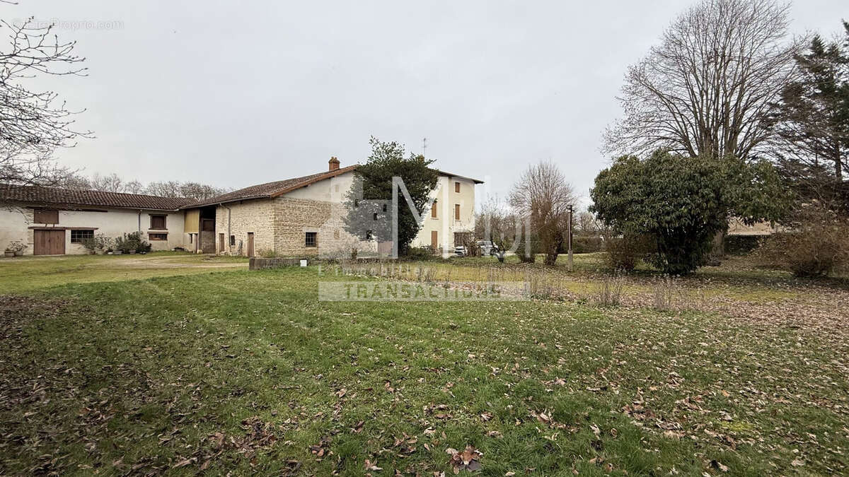 Maison à BOURG-EN-BRESSE