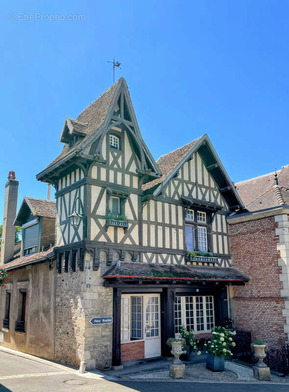 Maison à BOURBON-LANCY