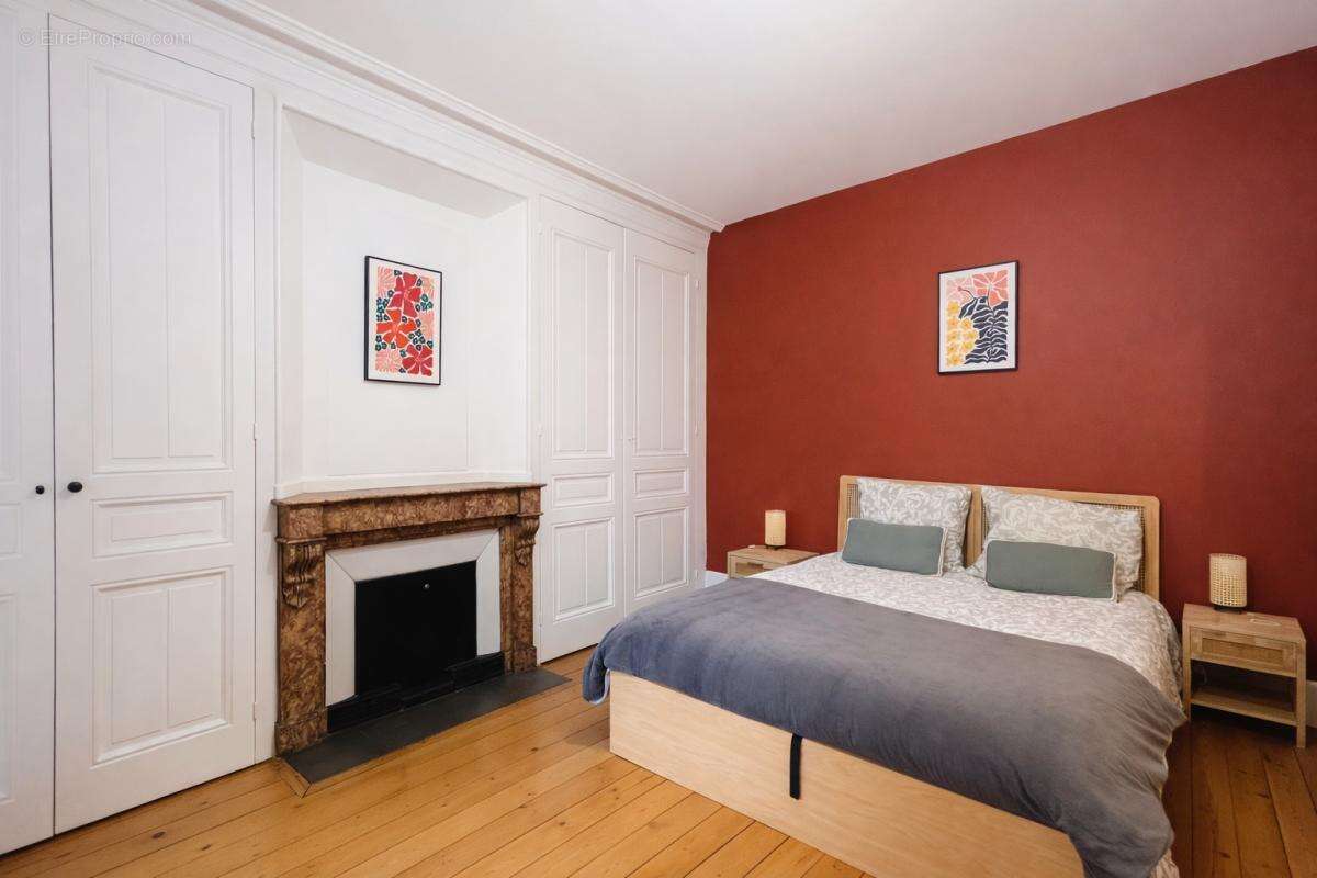 Appartement Grand T3 Beaux volumes - photo 2