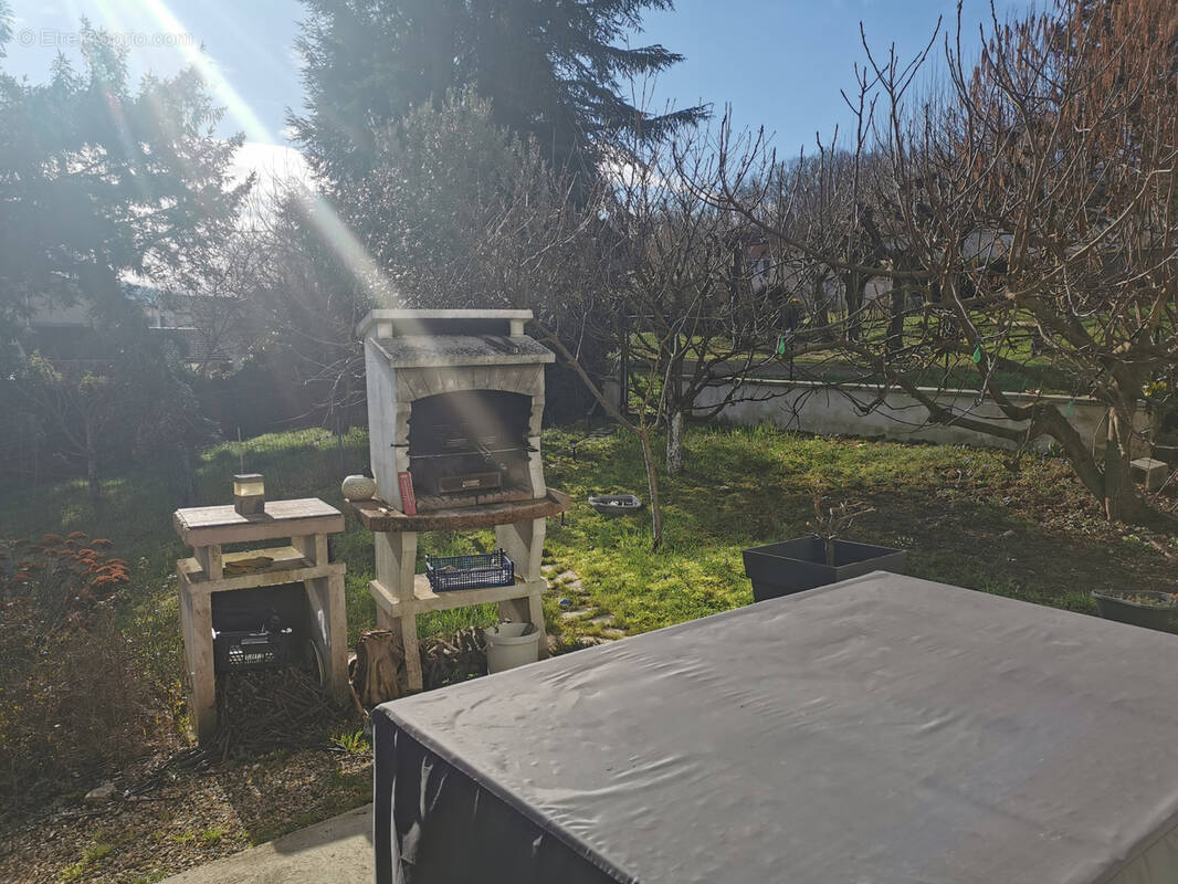 Maison à MONTALIEU-VERCIEU