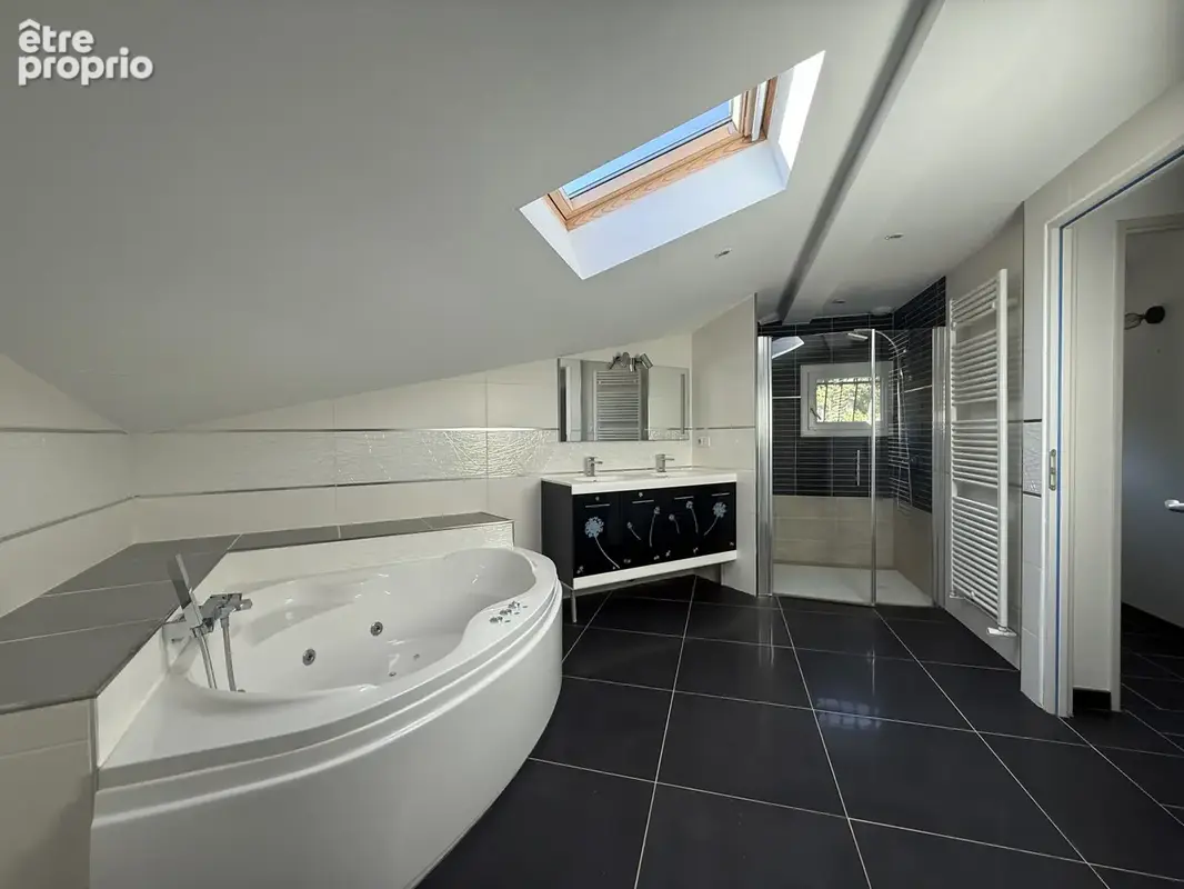 Maison avec piscine et parc boisé—Sainte-Maure-de-Peyriac - photo 11