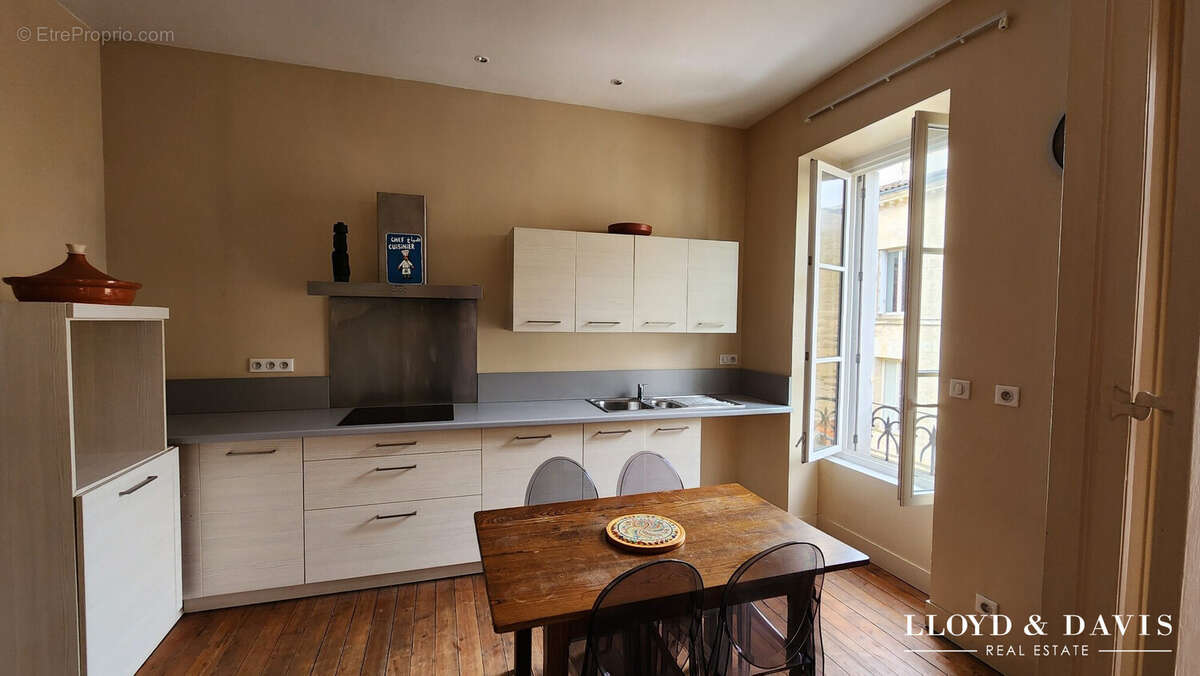 CUISINE - Appartement à BORDEAUX
