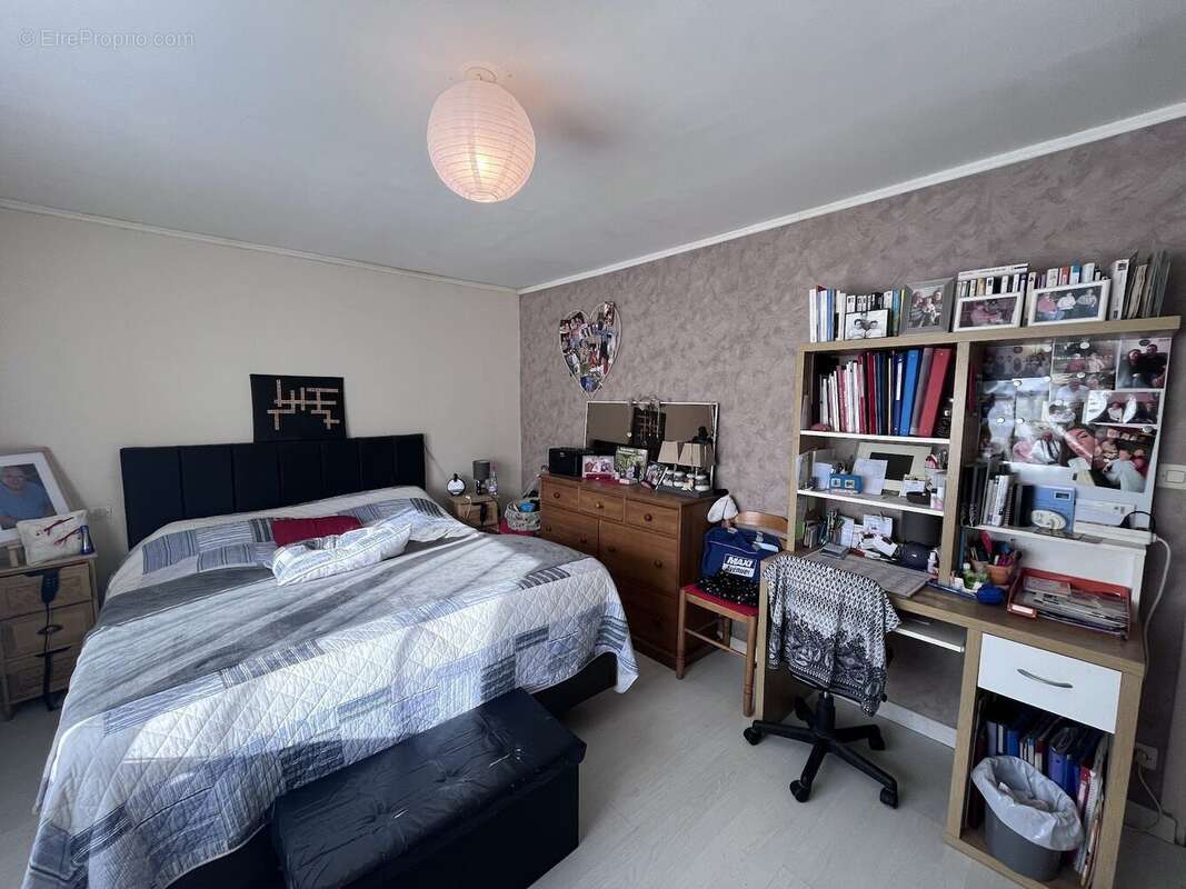 M - Appartement à CANY-BARVILLE