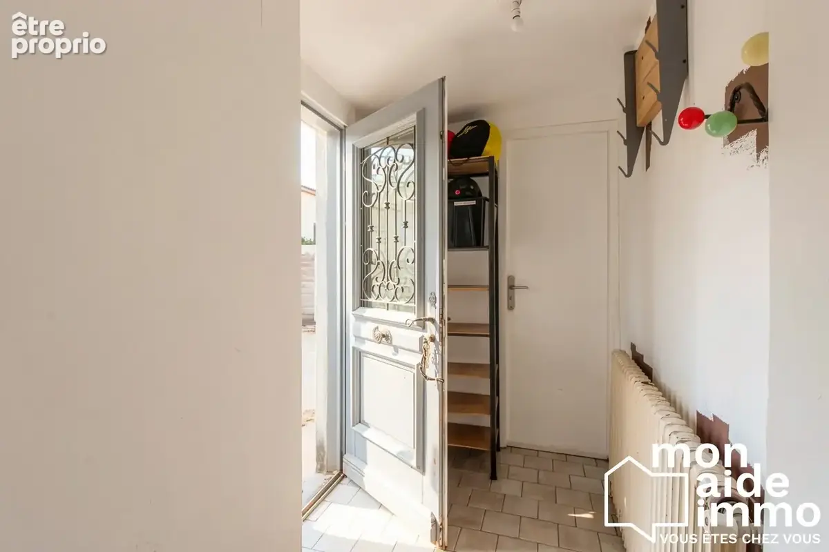 Maison 170 m² à Surgeres  - photo 3