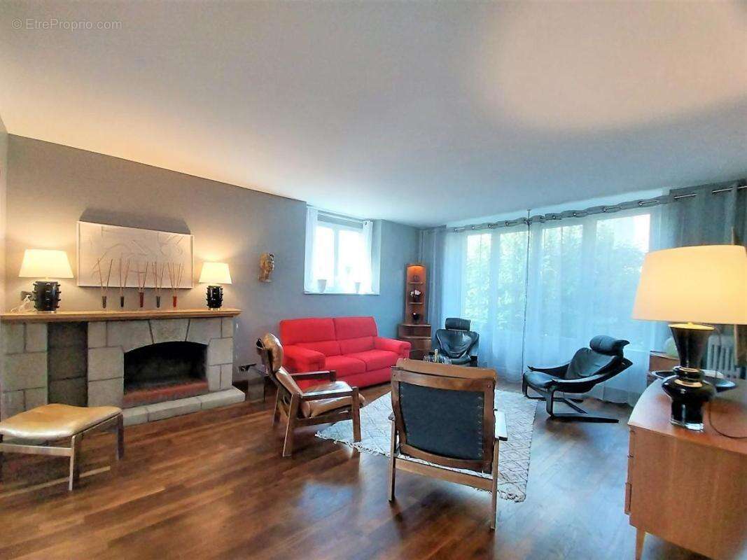 Maison à DOL-DE-BRETAGNE