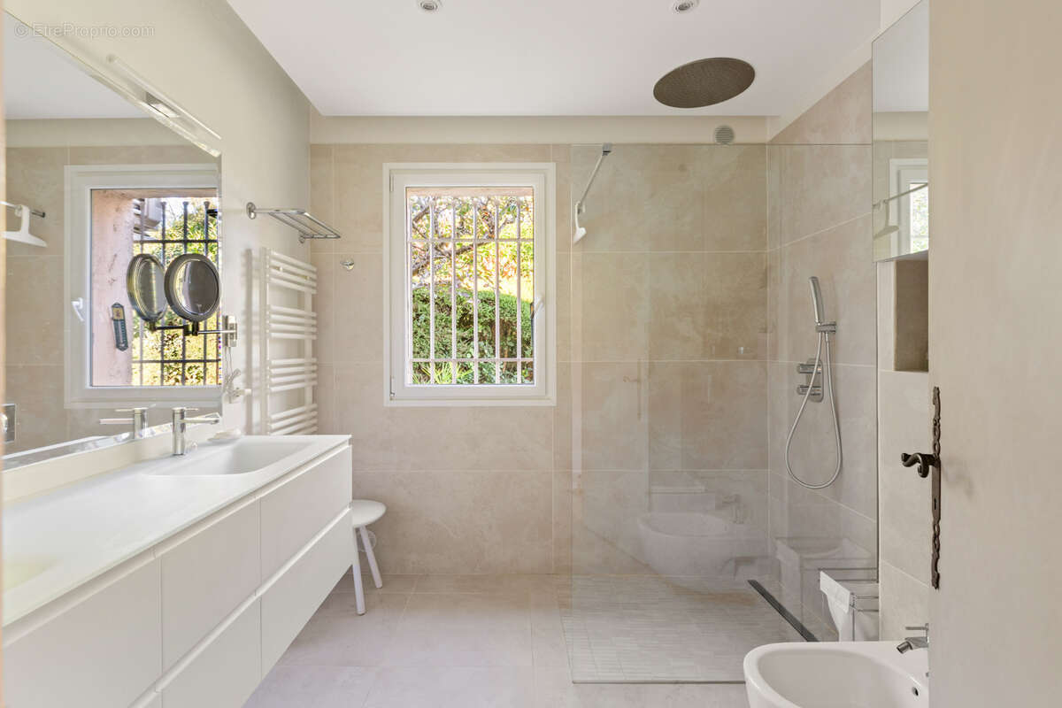 Maison à LA COLLE-SUR-LOUP