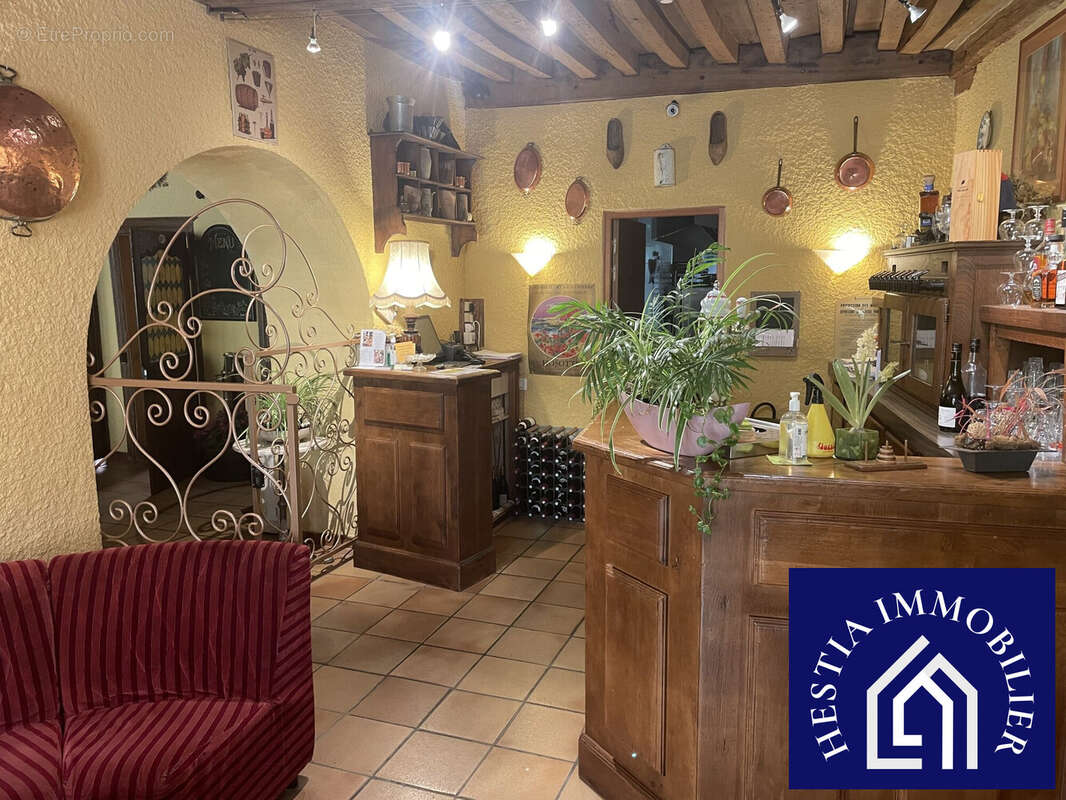 764 m² à Saulieu  - photo 4