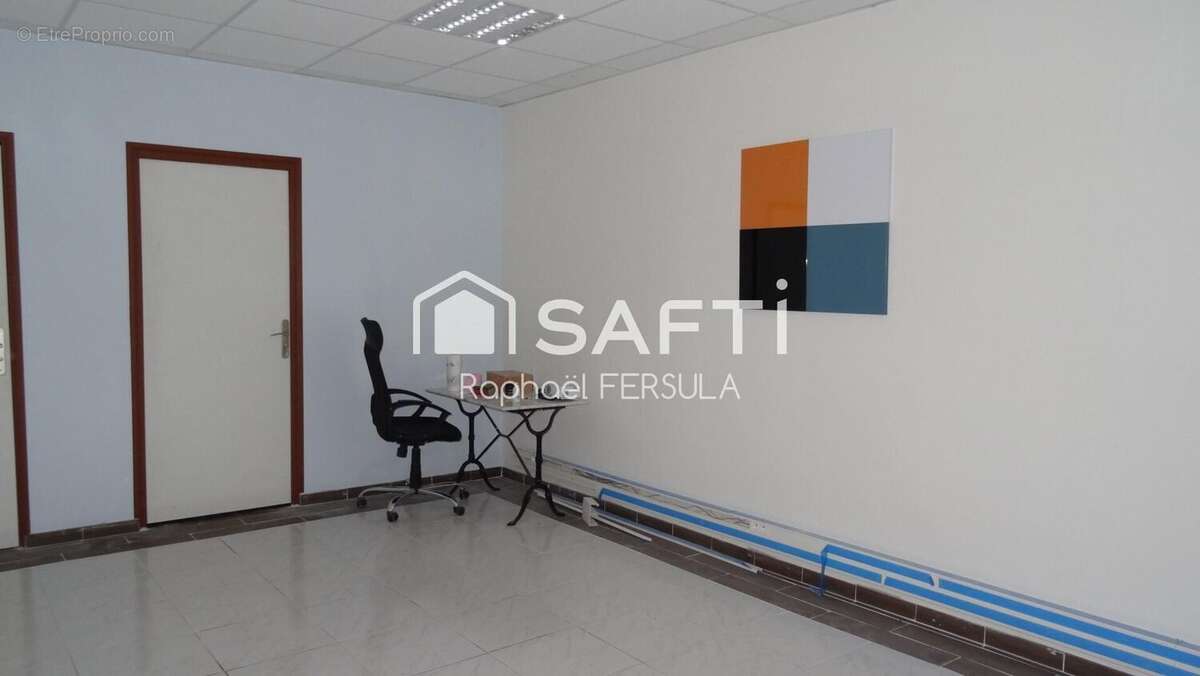 Photo 3 - Commerce à CASTRES