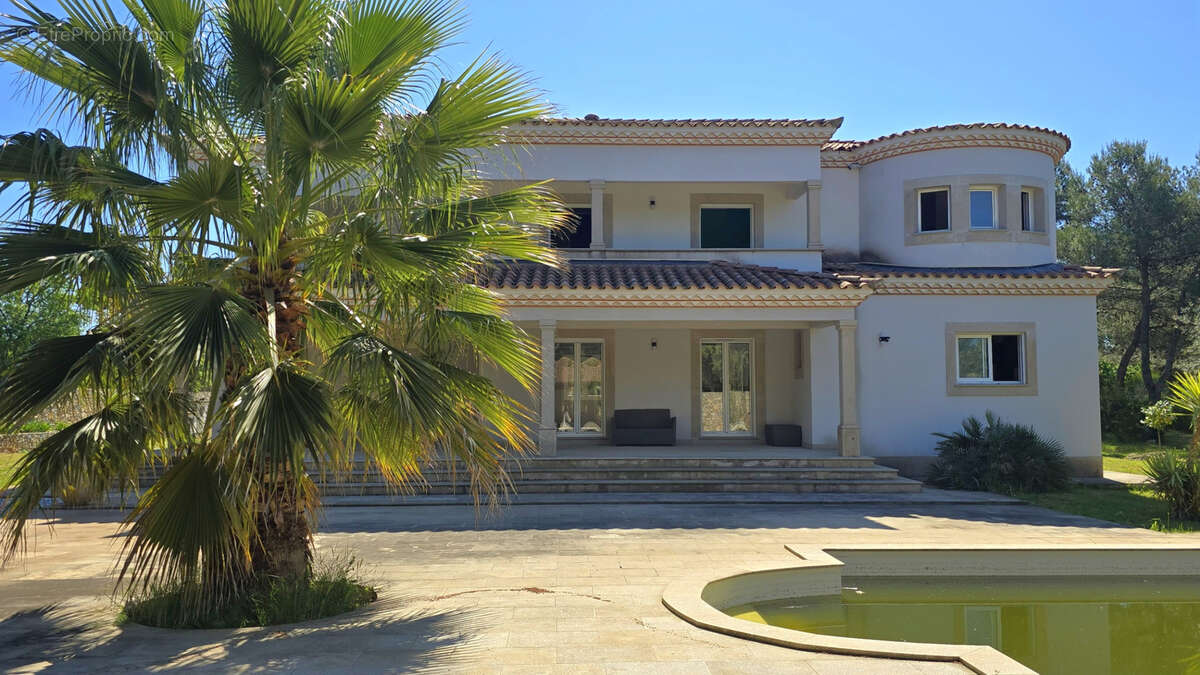 Maison à NIMES