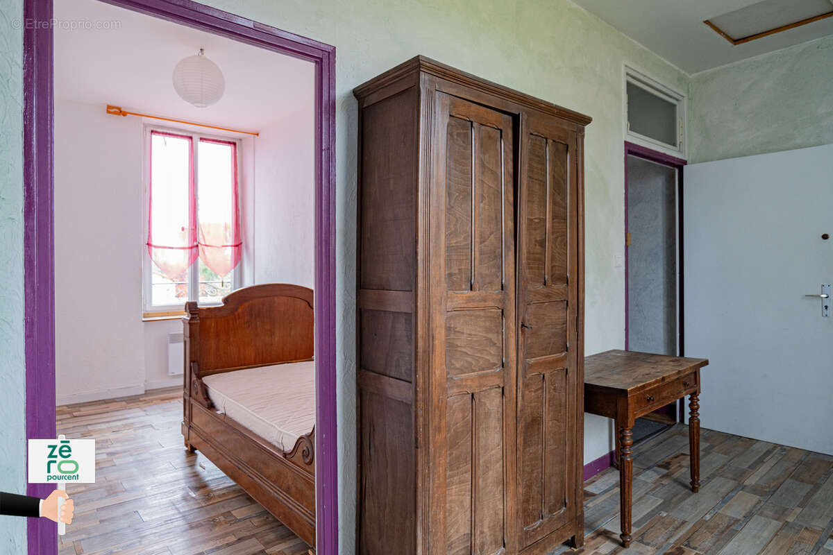 Maison à CHAMPAGNE-LES-MARAIS