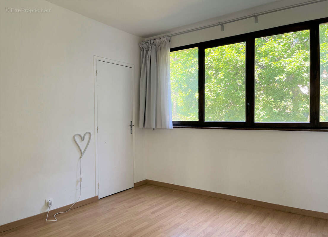 Appartement à LA CELLE-SAINT-CLOUD