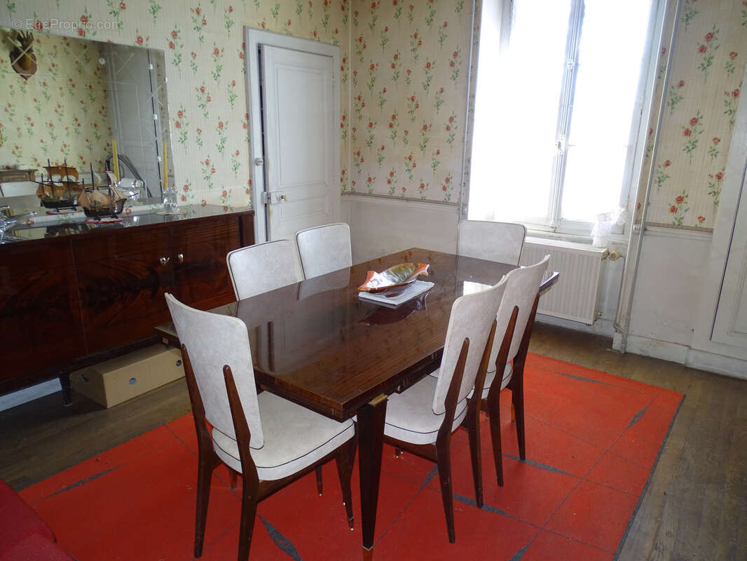 Maison à PLAINES-SAINT-LANGE