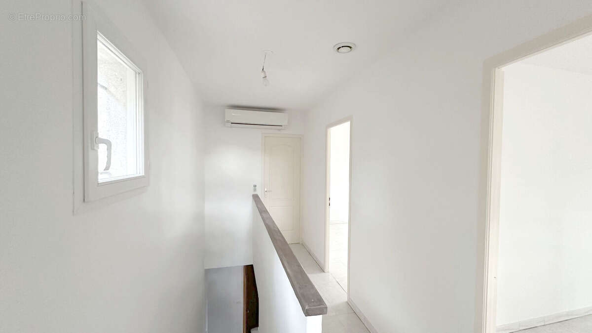 SOUS COMPROMIS Maison Aix En Provence 4 pièce(s) 90 m2 - photo 7