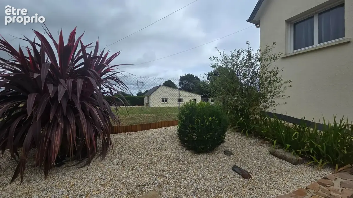 Tonquédec Néo Bretonne sur sous sol total avec dépendance de 70m². - photo 16