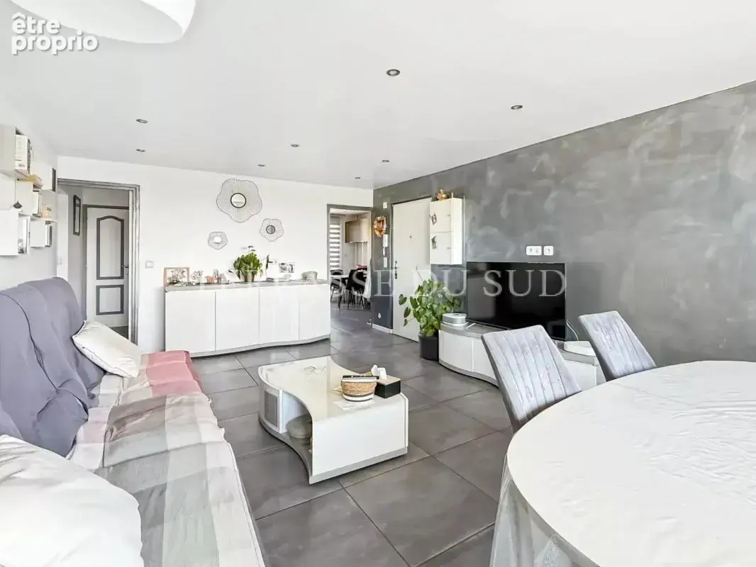 Vente Appartement 3 Pièce de 73 m2 avec Balcon/Terrasse, Loggia et Cave - Pointe-Rouge / Pastré - Marseille 8 - photo 7