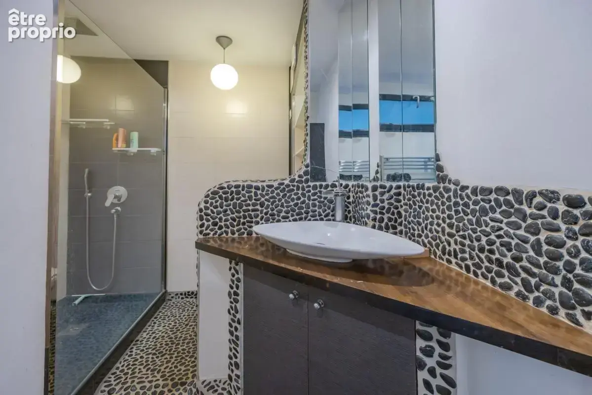 Appartement T3 + garage - photo 6