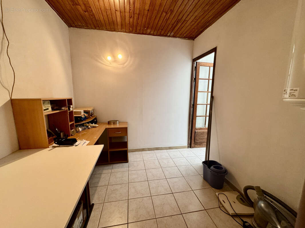 Maison à LAUDUN-L'ARDOISE