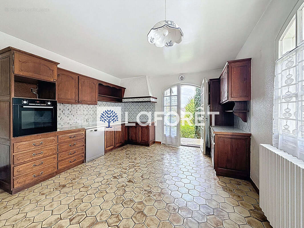 Maison à VERNEUIL-SUR-SEINE