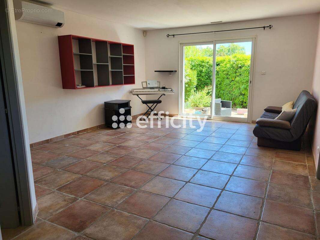 Maison 165 m² à Saint-Pargoire  - photo 14