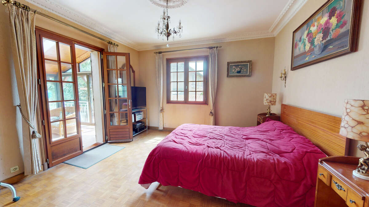 Maison à VILLIERS-SAINT-FREDERIC