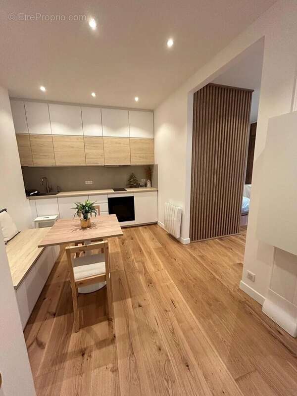 Appartement à PARIS-2E