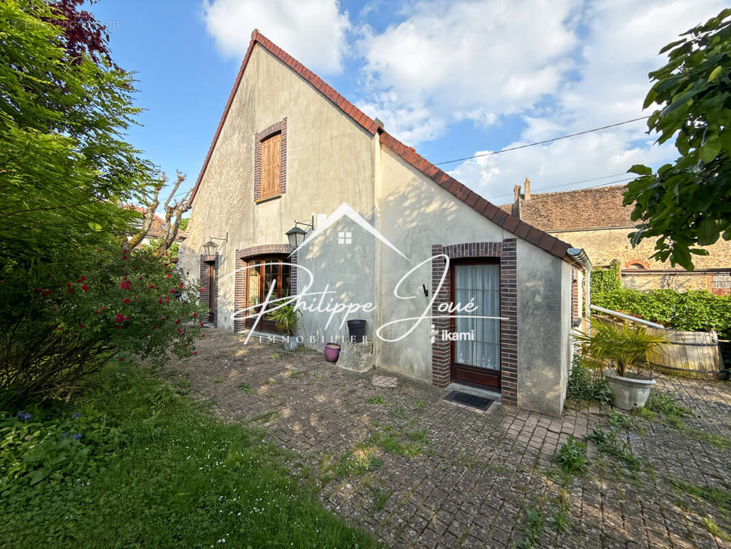 Maison à VALLERY