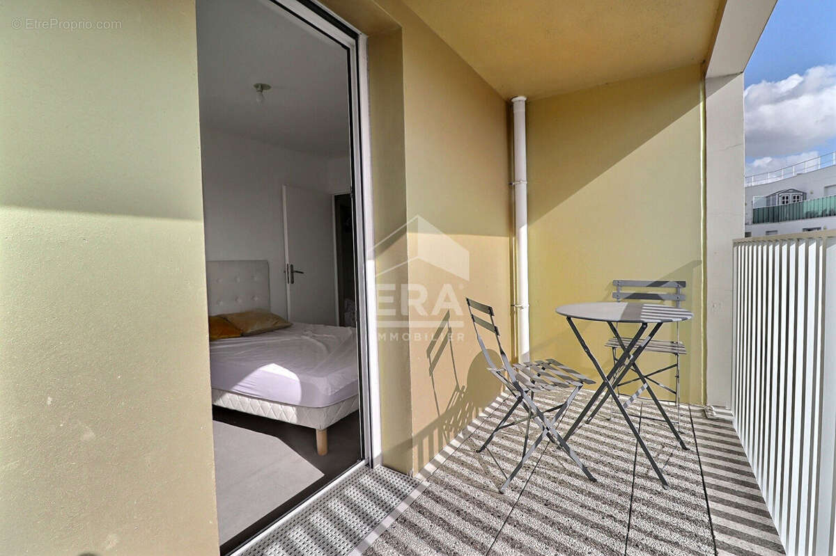 Appartement à AUBERVILLIERS