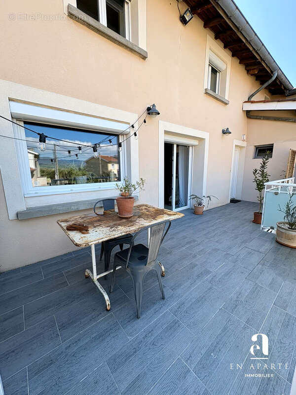 Maison à SOUCIEU-EN-JARREST