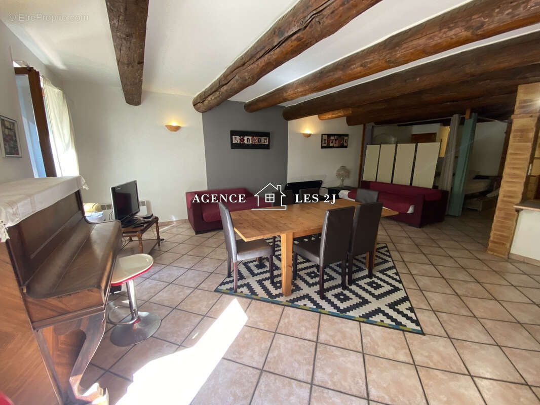 Loft 100 m2 13002 - photo 2