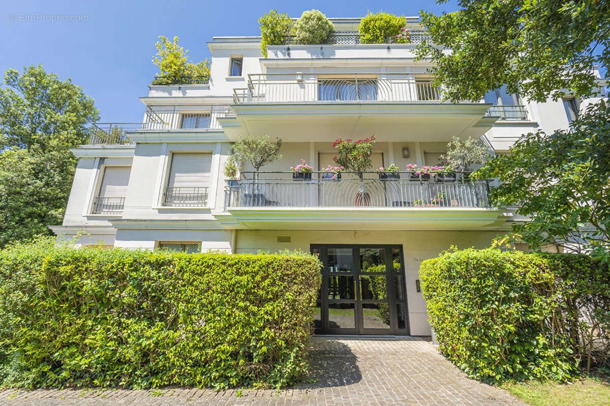 Appartement à GARCHES