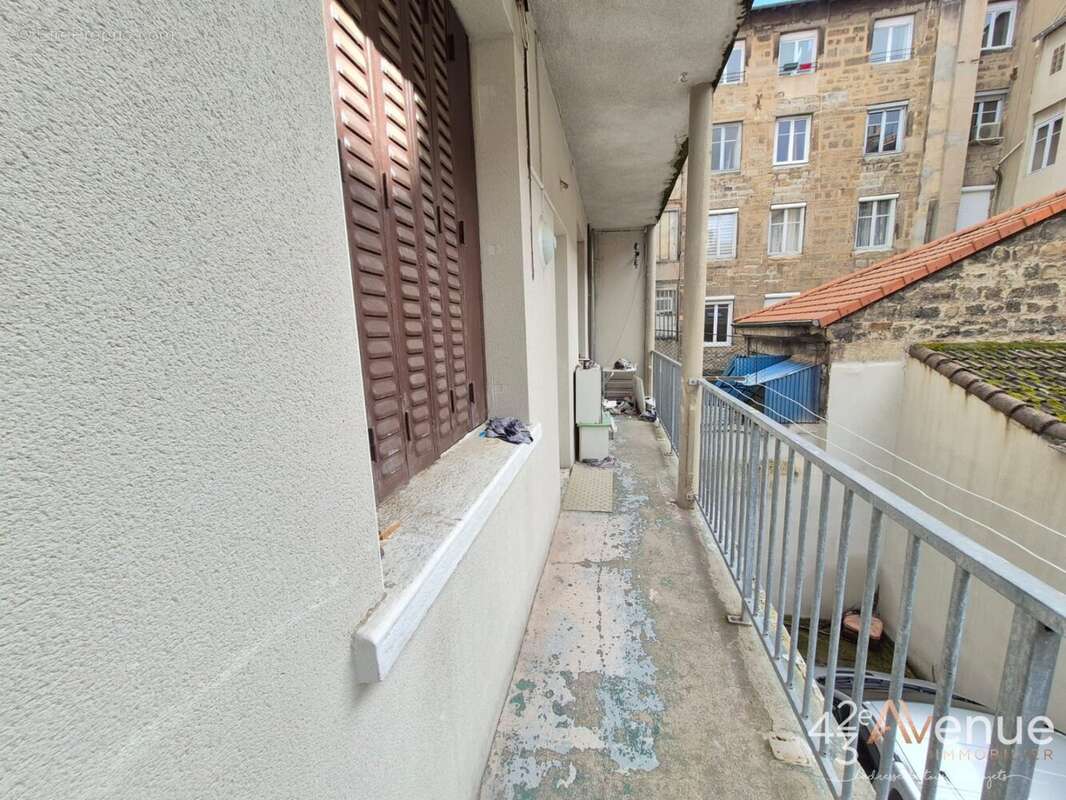 Appartement à SAINT-ETIENNE