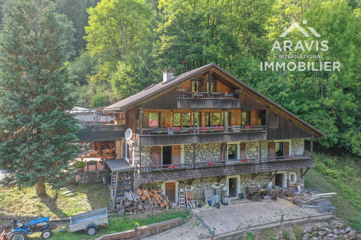 Maison à THONES