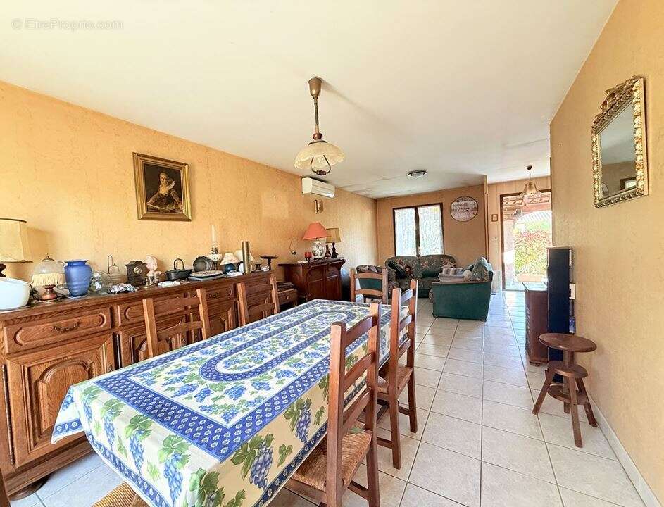 Maison à VILLENEUVE-LES-MAGUELONE