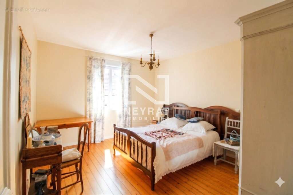 Maison à LESSARD-EN-BRESSE