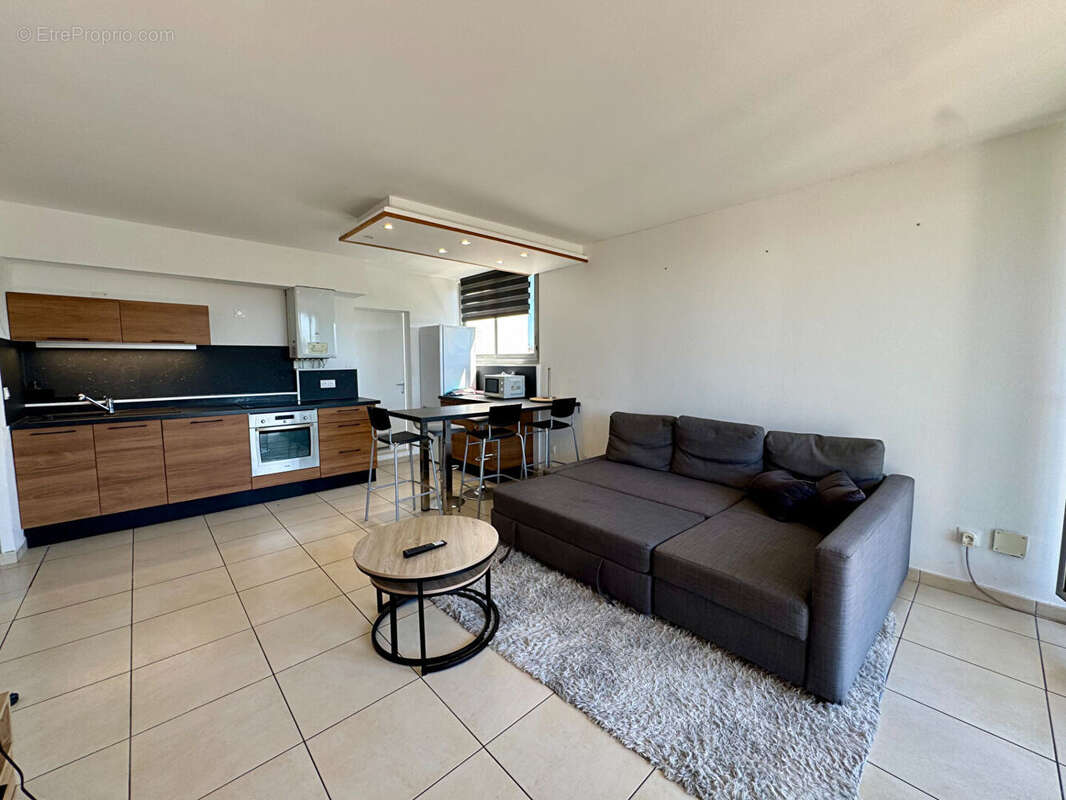 Appartement à MARSEILLE-13E