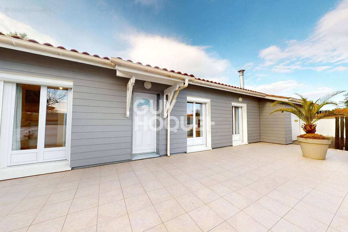 Maison à BENESSE-MAREMNE