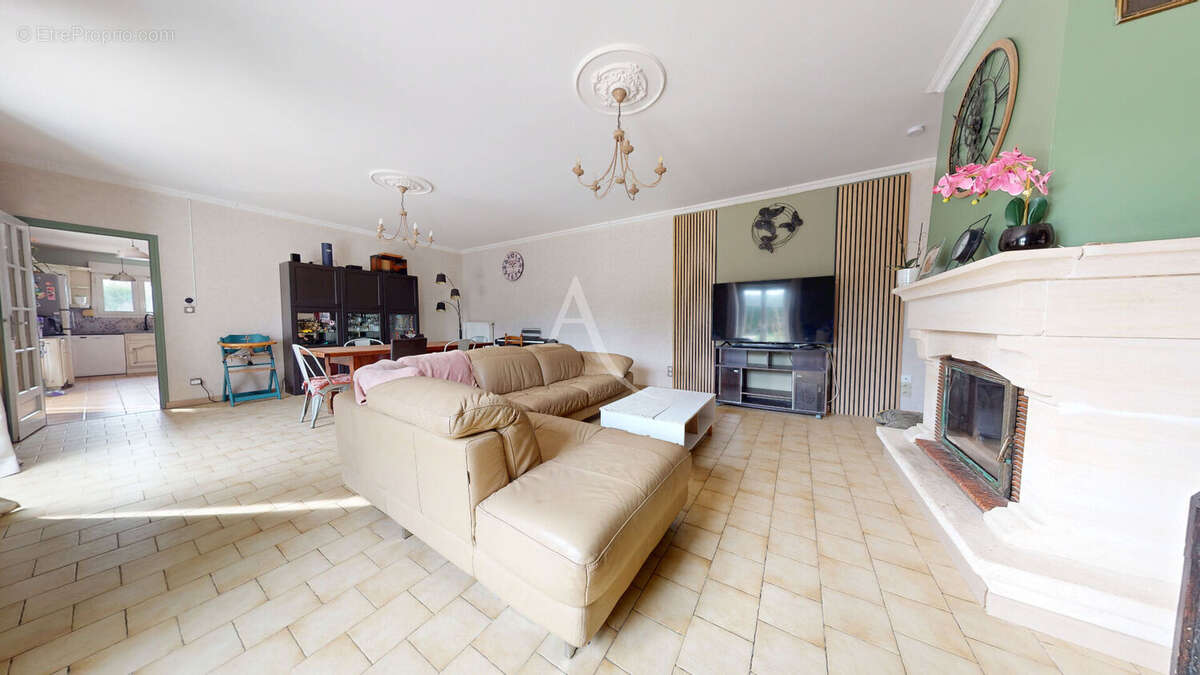 Payre - maison - longere - 6 chambres - garage - jardin - photo 5