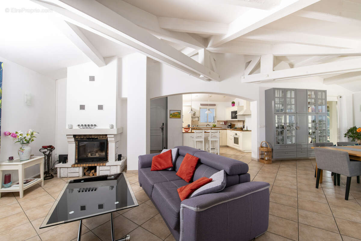 Maison à SIX-FOURS-LES-PLAGES