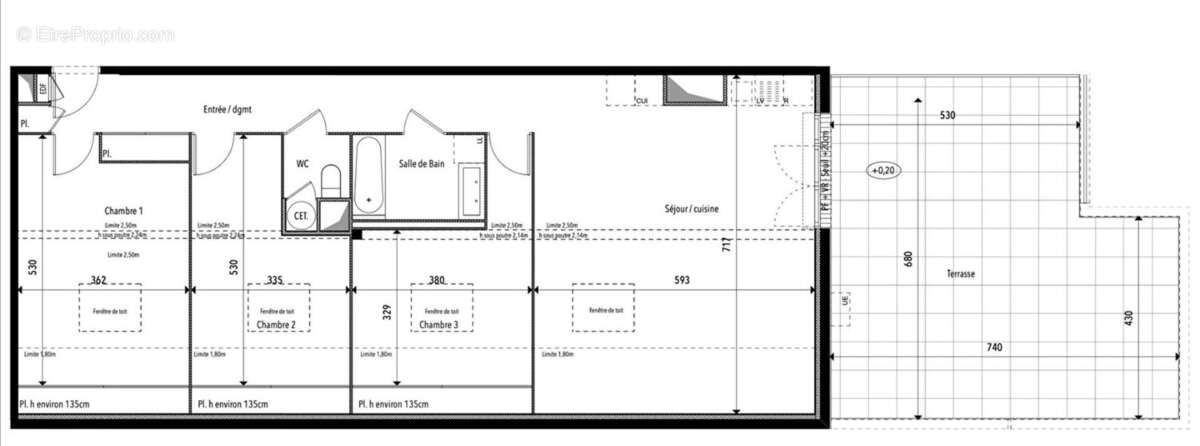 Appartement à PINS-JUSTARET