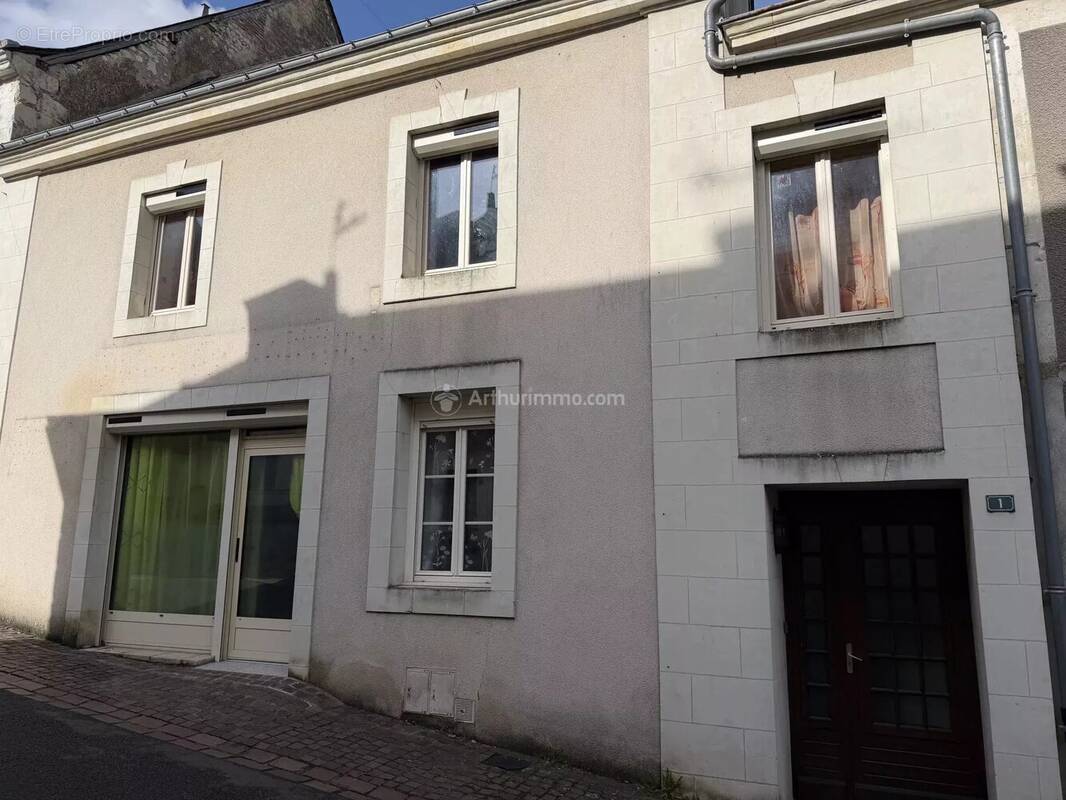 Maison à COURDEMANCHE