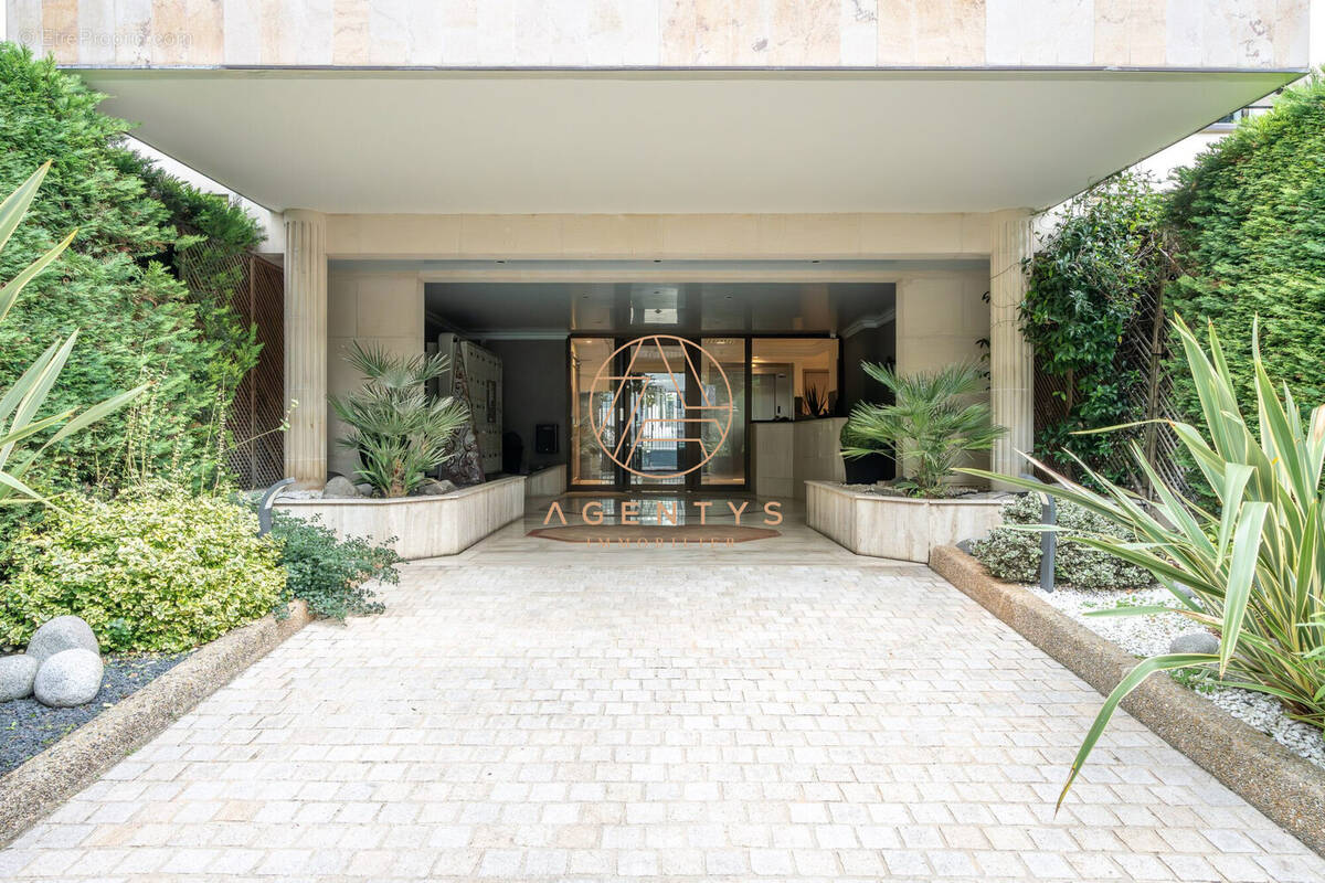 Appartement à LE PERREUX-SUR-MARNE