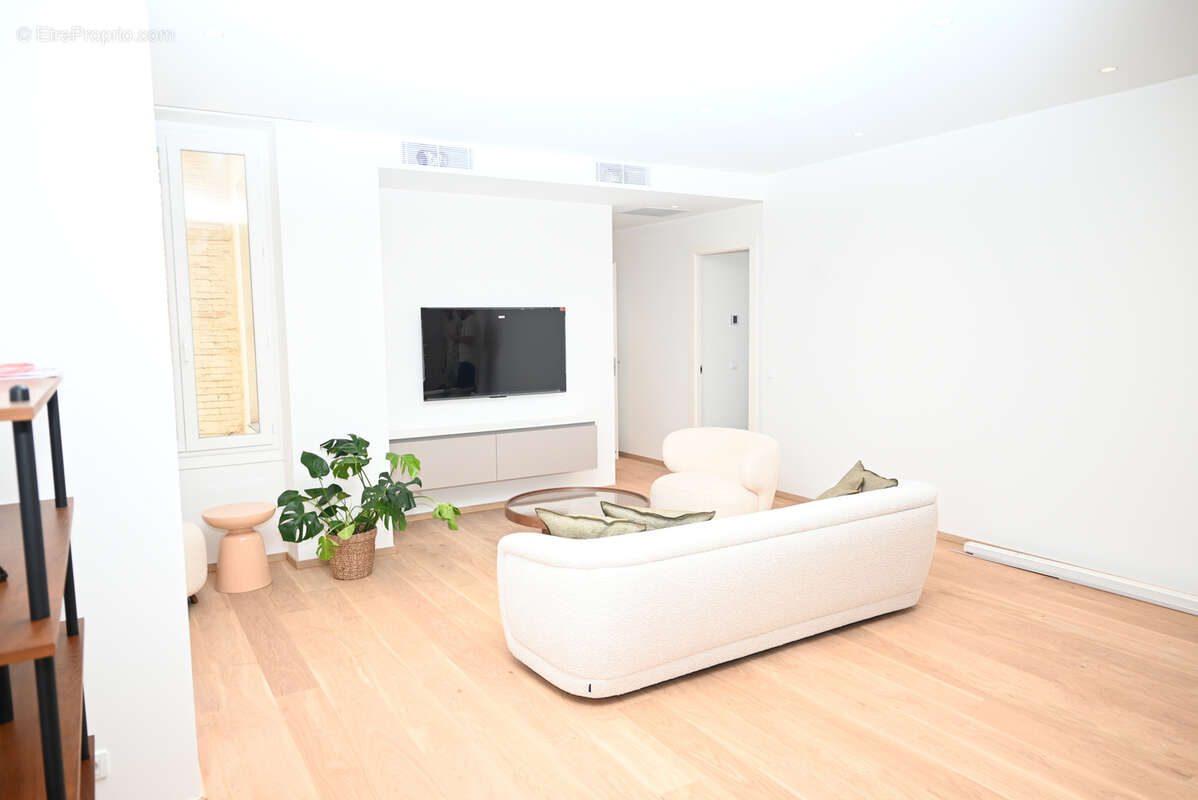 Appartement à BEAULIEU-SUR-MER