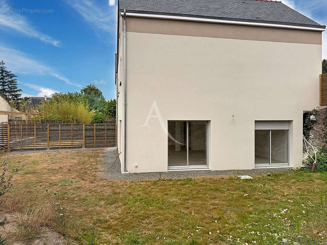 Maison Les Ponts De Ce 6 pièce(s) - photo 3