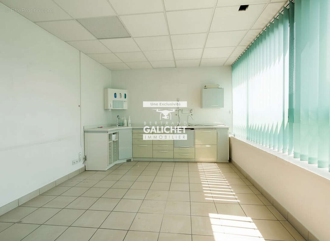 Commerce 62 m² à Gap  - photo 8