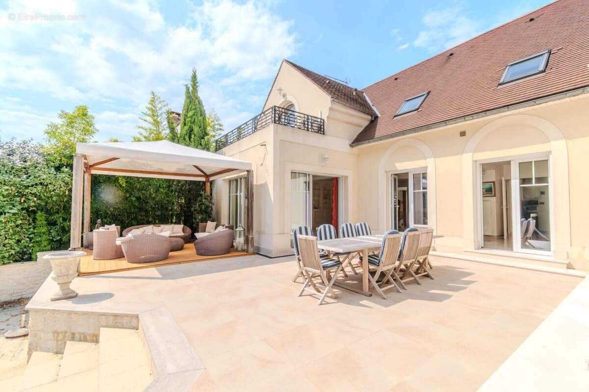 Maison à MONTMORENCY