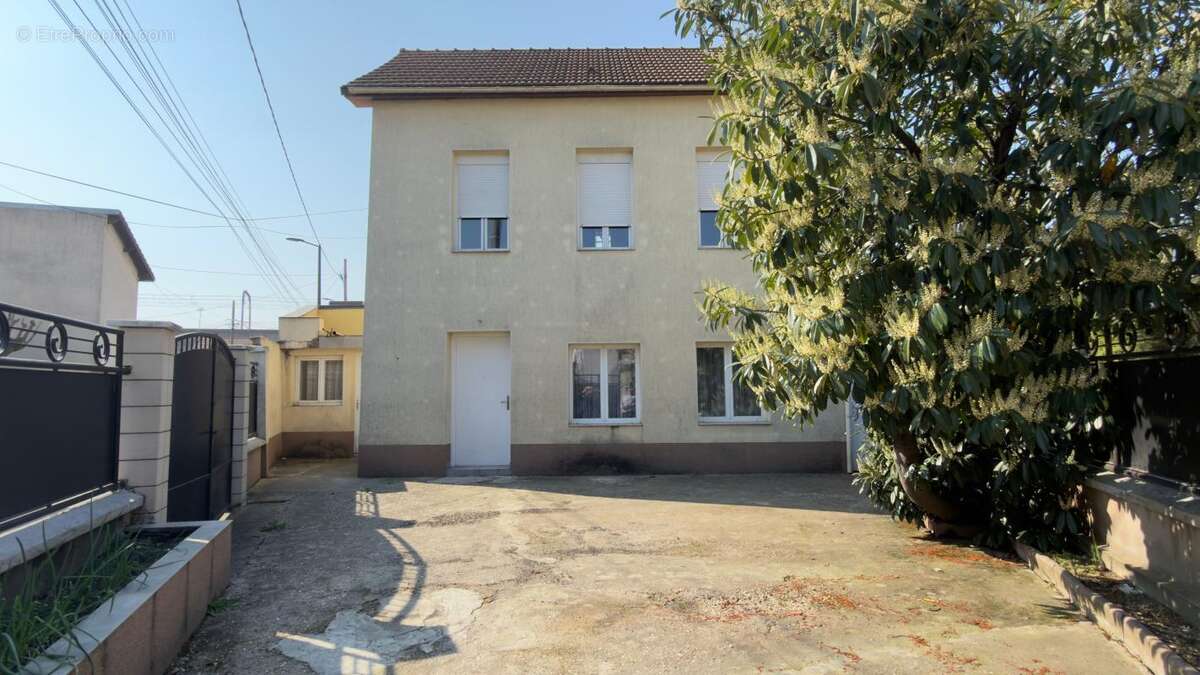 Maison à NEUILLY-PLAISANCE