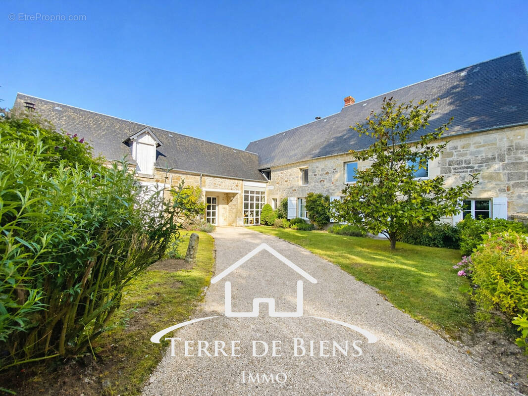 Maison à VILLERS-HELON